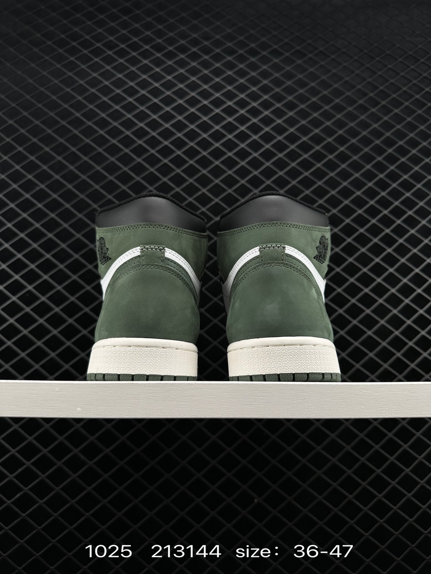 Nike Air Jordan 1 Retro High OG”Black/White“